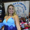 Ellen Rocche agita ensaio da Escola de Samba Rosas de Ouro, em São Paulo. Atriz é a rainha de bateria da agremiação no Carnaval de 2015