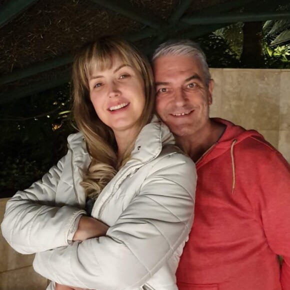 Alessandra Scatena foi casada por quase 25 anos com Rogério Gherbali, que morreu aos 56 anos, em 2020, vítima da Covid-19
