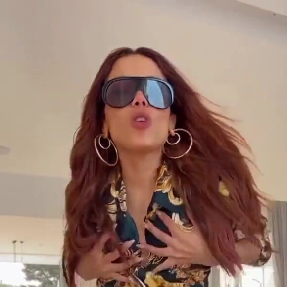 Anitta: 'A bicha tá só o pé da rabiola', afirma o criador da publicação viral. Até o fechamento desta matéria, o vídeo já acumula 5,4 milhões de visualizações