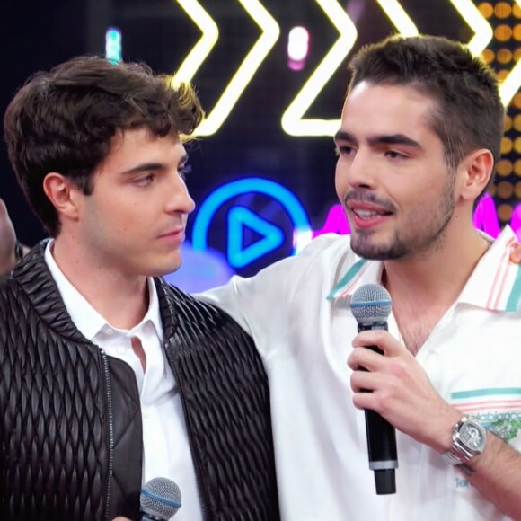 João Guilherme e João Liberato, filhos de Faustão e Gugu, se encontraram no 'Domingão'