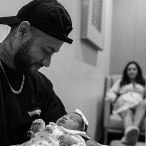 Neymar e Bruna Biancardi encantaram os seguidores com fotos da filha