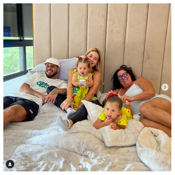 Virginia Fonseca aproveitou que é mãe de duas meninas e tem grande visibilidade para virar embaixadora da AACD