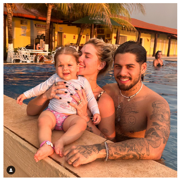 Virginia Fonseca recentemente mostrou que gastou mais de 50 mil reais para confeccionar os convites para aniversário de 1 ano de sua filha caçula