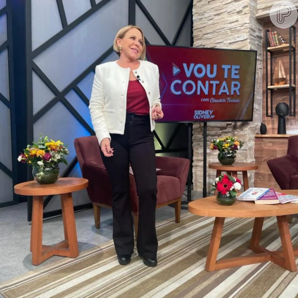 Durante o programa 'Vou Te Contar', exibido pela RedeTV, Claudete Troiano criticou a pompa da festa: 'Não é muito exagero? Um ano? É muito exagero'
