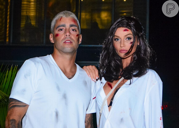 Maquiagem de casal para Halloween: Pedro Scooby e Cinthia Dicker usaram sangue falso para produção de festa temática