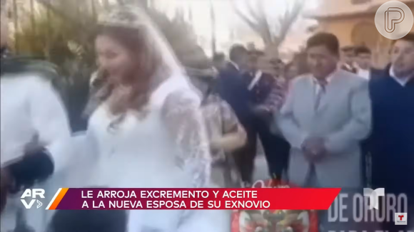 O perfume do casamento? Merda! Vídeo que mostra ex dando banho de fezes em noivos na igreja viraliza.