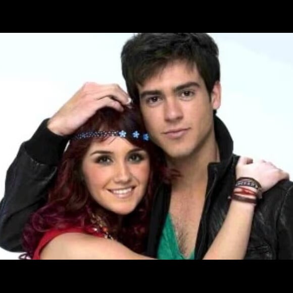 Dulce Maria e Pablo Lylye se conheceram nos bastidores da novela 'Verano de Amor'