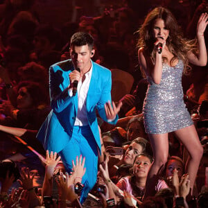 Há também rumores de que Dulce Maria e Joe Jonas se envolveram por volta de 2011