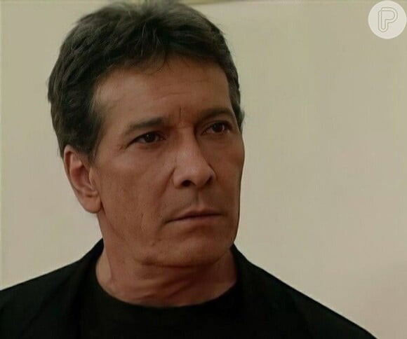 Em 'Rebelde', Juan Farrara interpretava Franco Colucci, o pai de Mia (Anahí)
