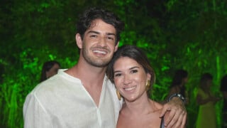 Grávida, filha de Silvio Santos, Rebeca Abravanel exibe foto do chá de bebê do 1º filho ao lado do marido, Alexandre Pato