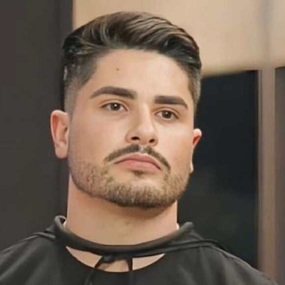 Lucas Souza pediu Jaquelline em namoro durante o reality