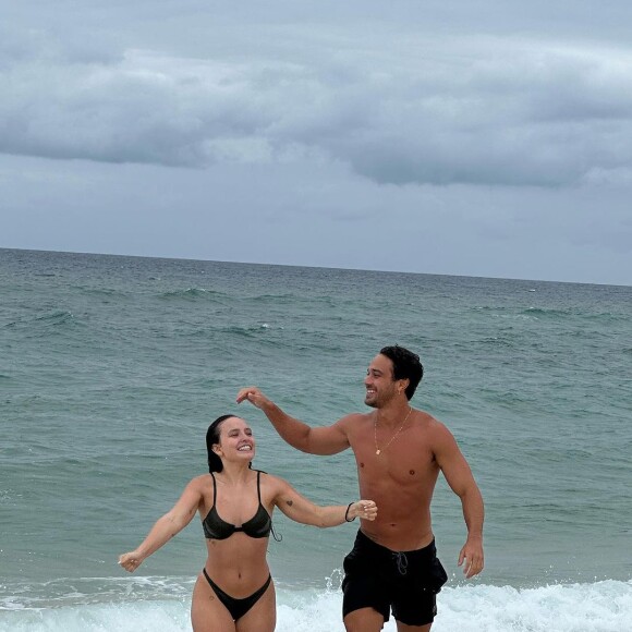 Larissa Manoela e André Luiz Frambach estão noivos há quase um ano