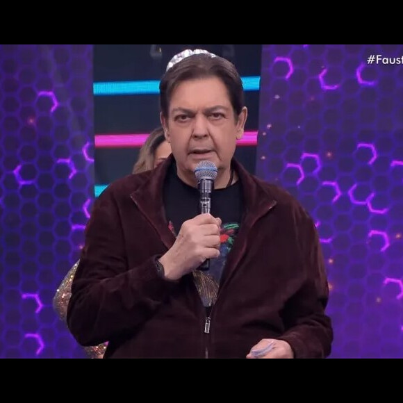 A bariátrica de Faustão serviu par ajudá-lo com a diabetes e pressão alta. Mas, além disso, o apresentador ainda perdeu mais de 40 kg