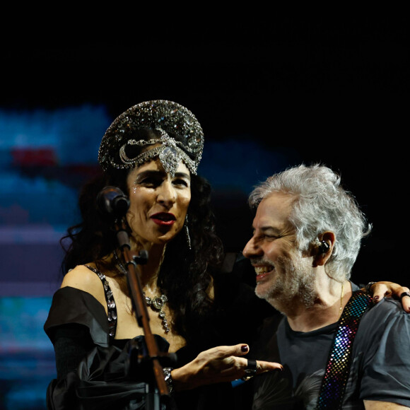 Marisa Monte e Roberto de Carvalho homenagearam Rita Lee no palco do Primavera Sound 2023
