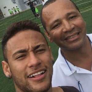 Pai de Neymar é processado por calote de construtora