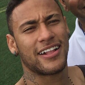 Dessa vez, foi a vez do pai de Neymar ser envolvido em uma grande polêmica