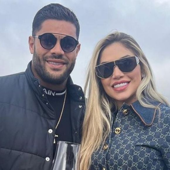 Hulk anuncia nova gravidez de Camila Ângelo