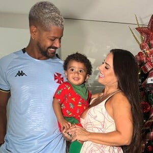 Em casa, Viviane Araujo dedica seu tempo a Joaquim e ao marido Guilherme Militão