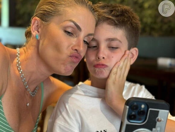 Ana Hickmann viajou com o filho, Alezinho, para resort de luxo em Atibaia (SP): 'Apesar de todas as dificuldades continuo trabalhando muito pelo bem-estar do meu filho e da minha família'