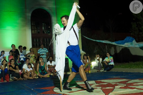 Rogério Alves é natural do Recife e é bailarino