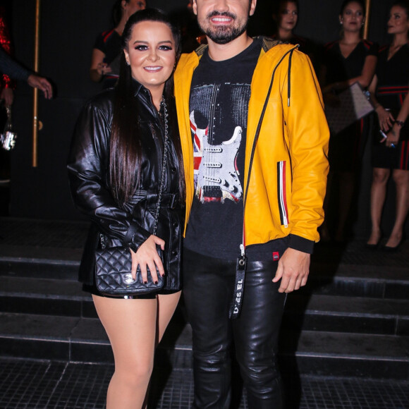 Maiara mandou mensagem a um Fernando durante show e fãs acharam se tratar de ex