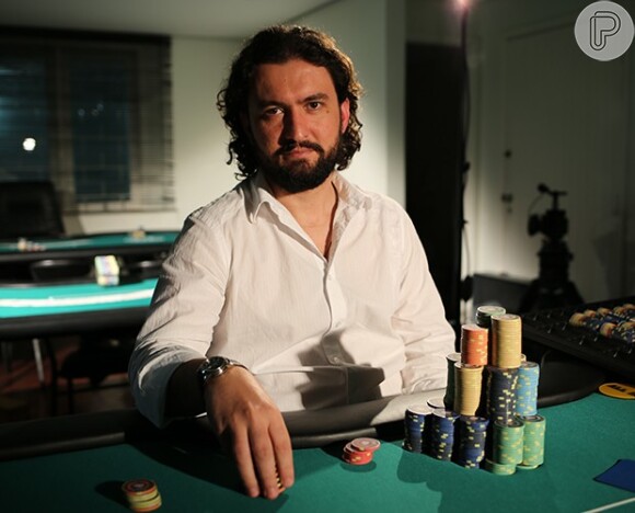 Campeão brasileiro de pôquer em 2009, teólogo Marco é o novo integrante do 'BBB15'