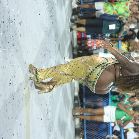 Jojo Todynho, com bumbum de fora, roubou a cena no ensaio técnico da Mocidade na Sapucaí