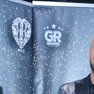 Belo foi uma das atrações da primeira festa do 'BBB 24' e a falta de interação com Rodriguinho, participante do Camarote, chamou atenção do público