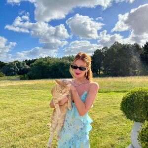 Marina Ruy Barbosa levou numa boa ao ser confundida com Mariana Ximenes em Salvador por fã: 'Deusa musa'