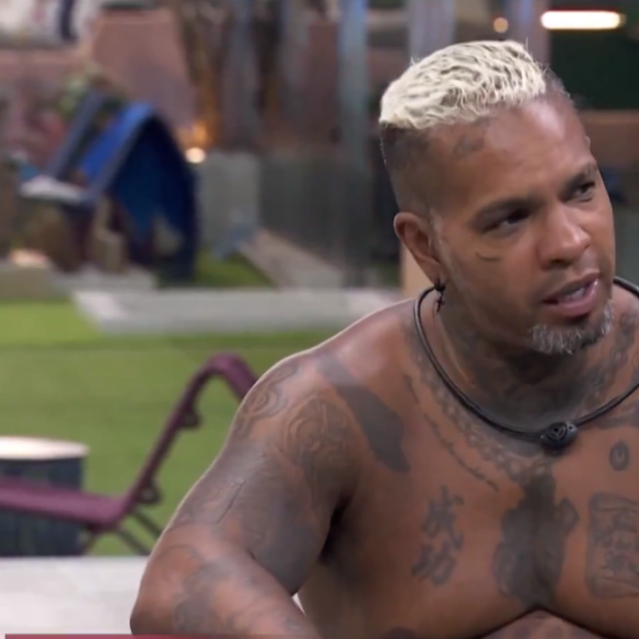 'Não é nada escrotão': Rodriguinho mente na cara dura no 'BBB 24' para Yasmin Brunet sobre críticas ao copo da modelo