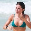 Usando biquíni fio-dental, Jade Picon deixa escapar virilha lisinha e barriga trincada em flagra na praia. Veja fotos!