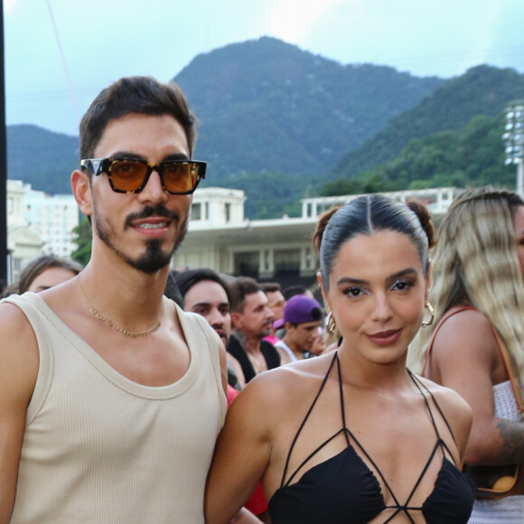 Giovanna Lancellotti e o marido, Gabriel David, no show de Anitta
