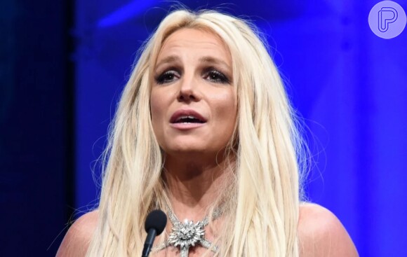 Britney Spears: Alguns convidados reclamaram que ela fazia topless na piscina e os deixava desconfortáveis, e seu comportamento costuma ser bizarro e irritante