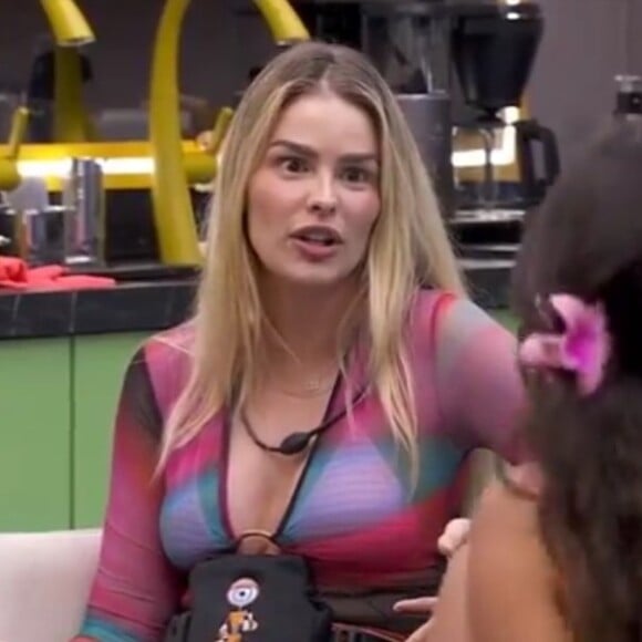 Yasmin Brunet começa a chorar no 'BBB 24' após Marcus brincar que ela está cancelada