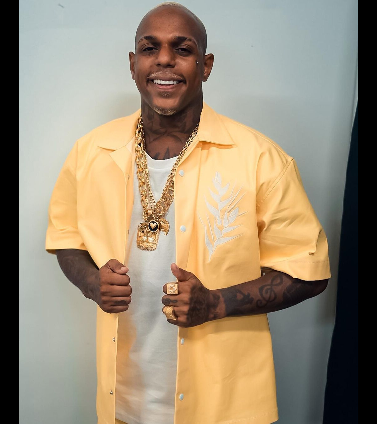 Foto: Oh Polêmico afirmou ter se revoltado com atitude de Zé Paredão:  Fiquei muito revoltado que isso não é coisa de homem. Muitas pessoas  também. Minha mãe passou mal. Foi esse tipo