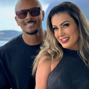 Andressa Urach surpreendeu o namorado, Lucas Ferraz, com 'marmita'