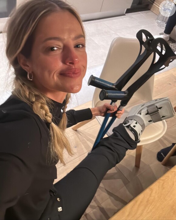 Agatha Moreira quebrou o pé durante um acidente enquanto esquiava na França