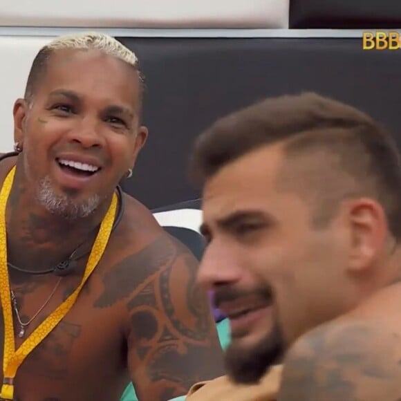 Rodriguinho afirmou que foi Nizam quem começou a falar e ele só tentou sair daquela situação