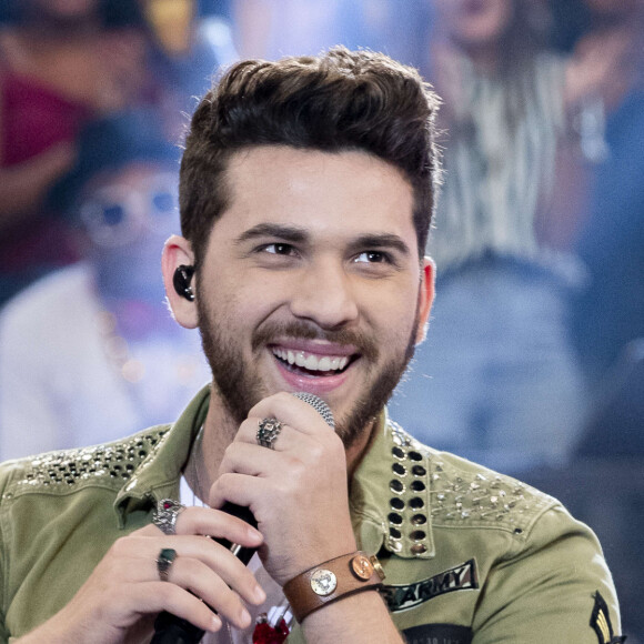 Gustavo Mioto pediu para pararem de falar o nome de sua ex