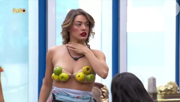 Lojas começam a vender sutiã de laranja feito por Beatriz no 'BBB 24'