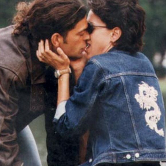 A química entre Carolina Ferraz e Eduardo Moscovis na novela 'Por Amor' era enorme, com longos beijos quentes. 
