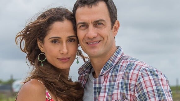 'Babilônia': Camila Pitanga e Gabriel Braga Nunes gravam cenas de beijo na praia