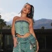 Mel Maia aposta em cintura baixa com jeans em look para Coachella e namorado tieta: 'Meu Deus, que linda'