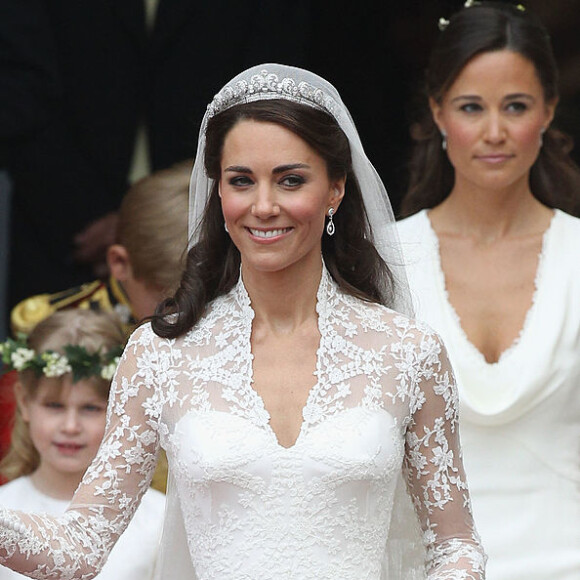 Vestido de noiva de Kate Middleton foi escolhido a dedo pela princesa