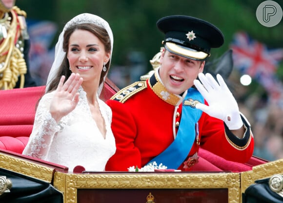 Vestido de noiva de Kate Middleton é elogiado até os dias de hoje
