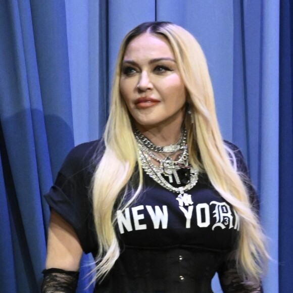 Atriz famosa é confundida com Madonna em flagra no Rio de Janeiro e ocorrido diverte a web