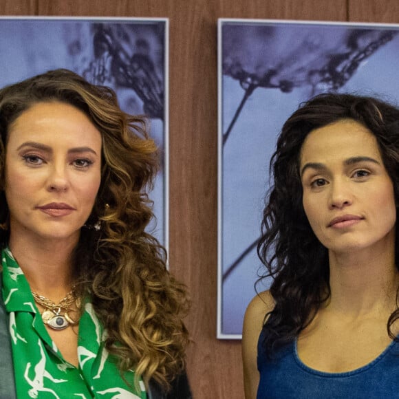 Paolla Oliveira e Nanda Costa se conheceram muito antes da fama, quando ainda eram alunas na escola de teatro do Wolf Maia