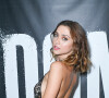 Polliana Aleixo, de 29 anos, apostou em look ousado para lançar a série 'Dom'