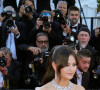 Selena Gomez também foi adepta de vestido preto e branco no Festival de Cannes 2024