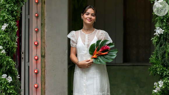 Em 'Renascer', o buquê exótico de Sandra (Giullia Buscacio) para casamento tem flores e plantas com significado muito especial. Descubra!